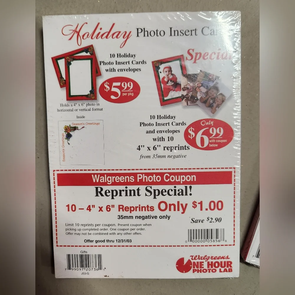 Holiday Photo Insert Cards - Picture 3 of 5